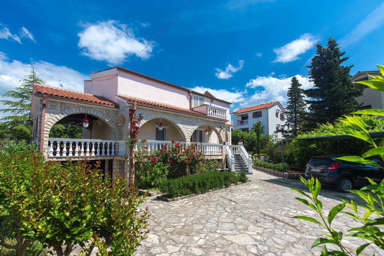 Apartments Pavic Малинська Екстер'єр фото