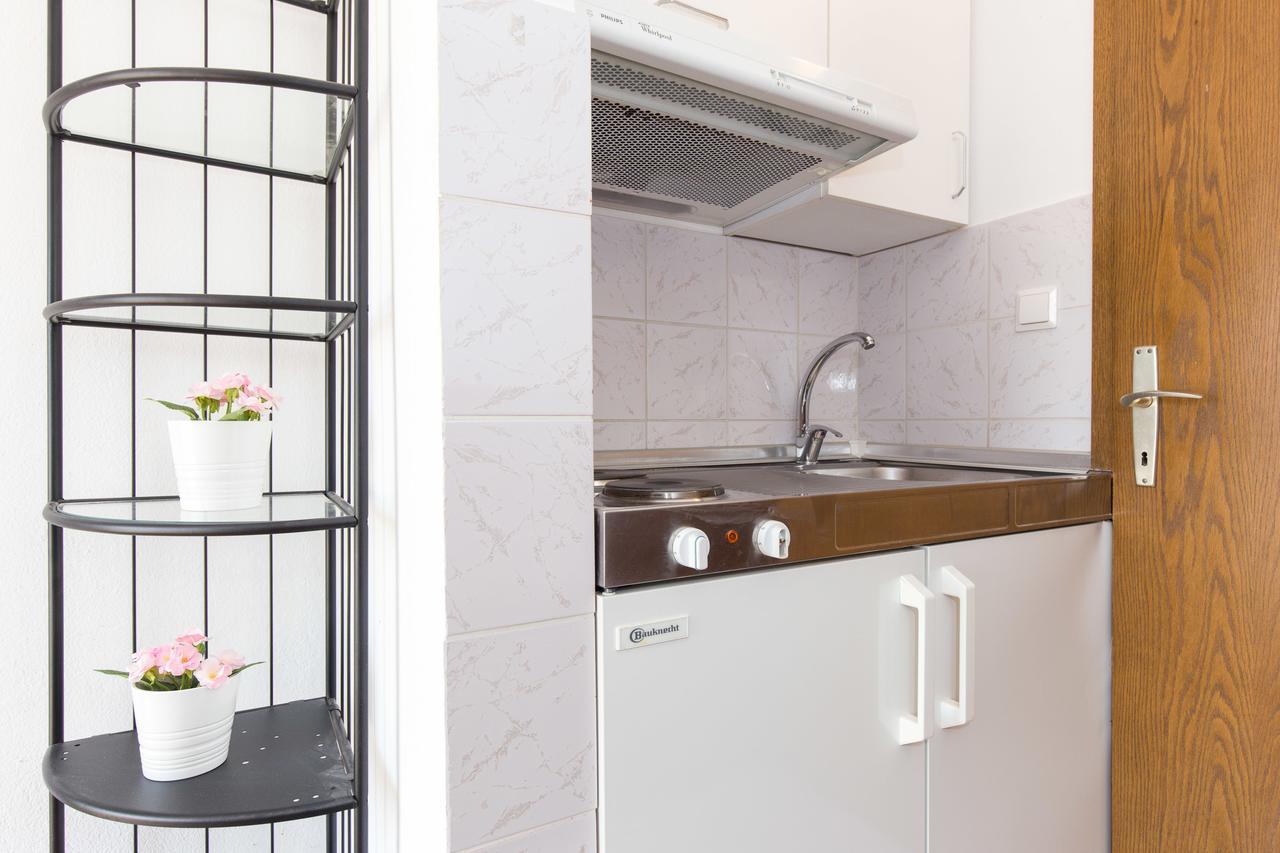 Apartments Pavic Малинська Екстер'єр фото